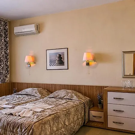 Deluxe With Pool And Wellness Steps To Beach Sveti Vlas