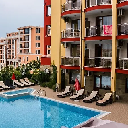 Deluxe With Pool And Wellness Steps To Beach Appartement *